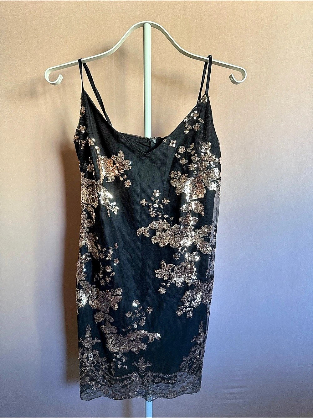Seni & Cade Floral Rose Gold Sequin Mini Dress in Black & Gold Size Large NWT